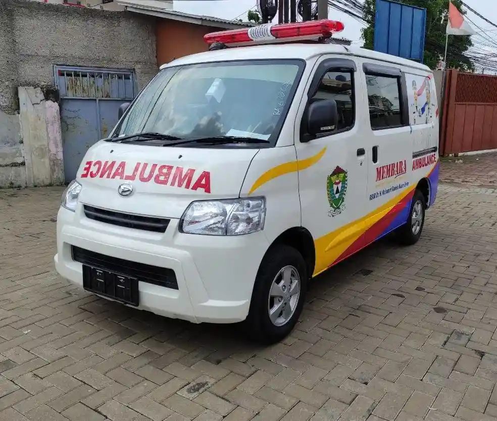 Karoseri Ambulance Daihatsu Luxio